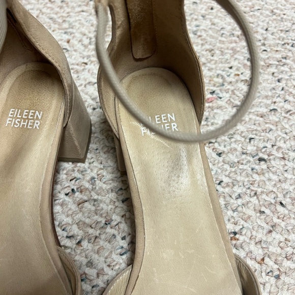 Eileen Fisher Tan Heels with Ankle Strap and Pointed Toe - Picture 5 of 12
